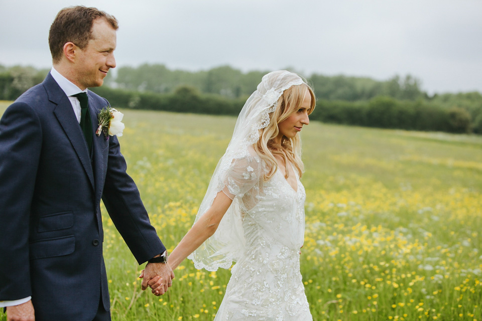 azalea jenny packham, cripps barn, cotswolds wedding venues, craig and kate photography, kelly spence, juliet cap veil, vintage veil