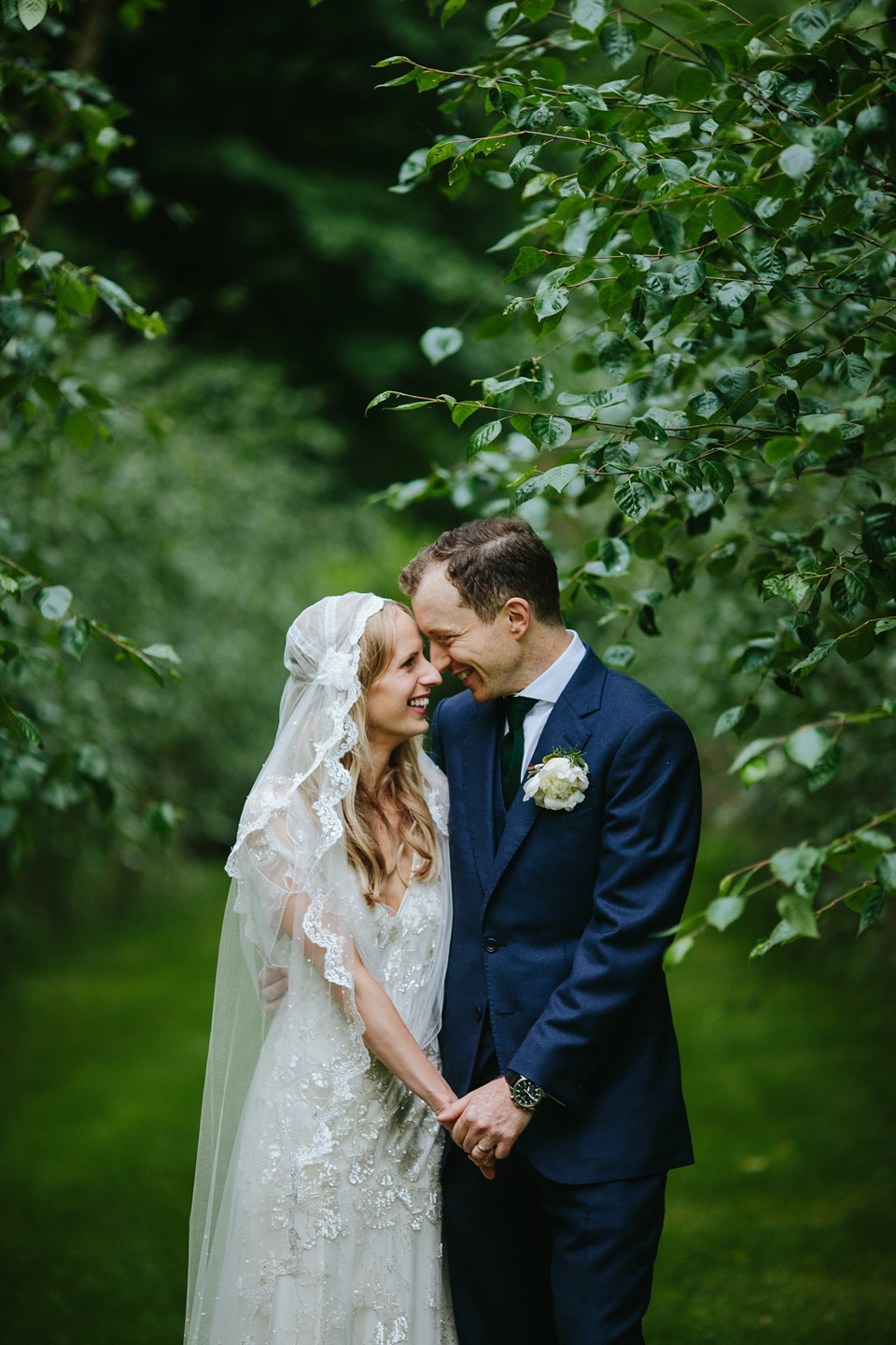 azalea jenny packham, cripps barn, cotswolds wedding venues, craig and kate photography, kelly spence, juliet cap veil, vintage veil