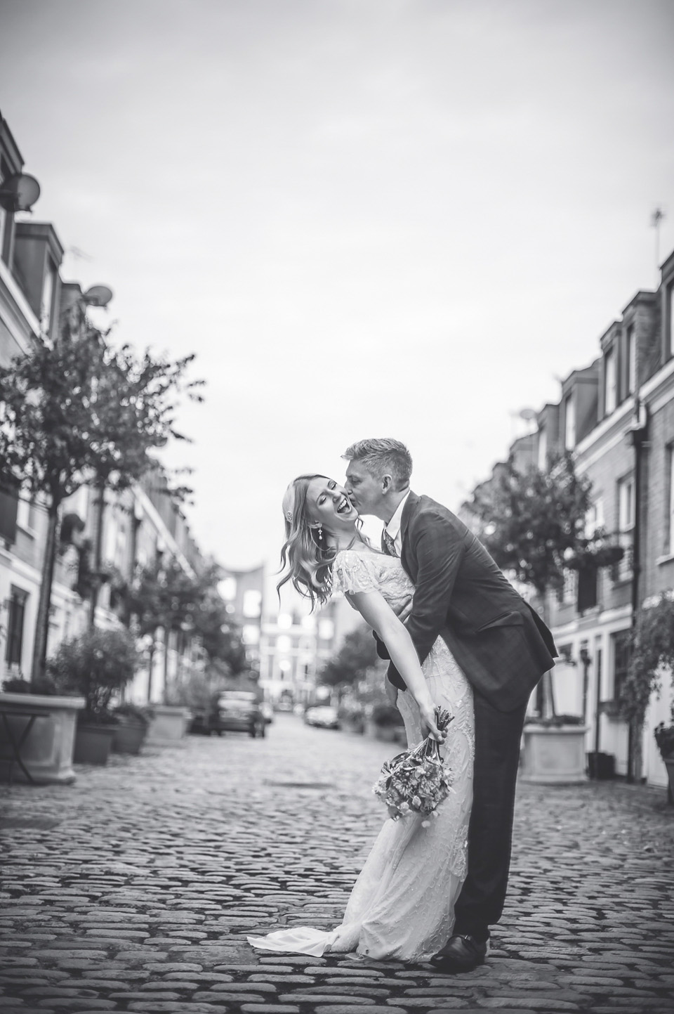 eliza jane howell, london town hall weddings, emmie scott photography, beaded wedding dress, 1930s style wedding