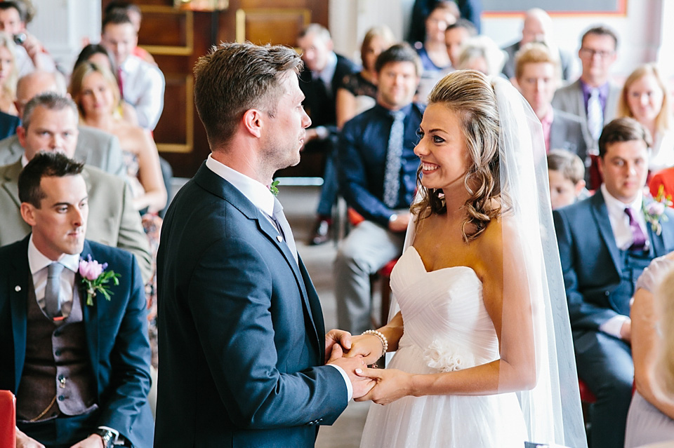 A bride wearing a David's Bridal gown and veil for her laid back and elegant wedding in Rye. Photography by Richard Ware. davids bridal, rye weddings, richard ware photography