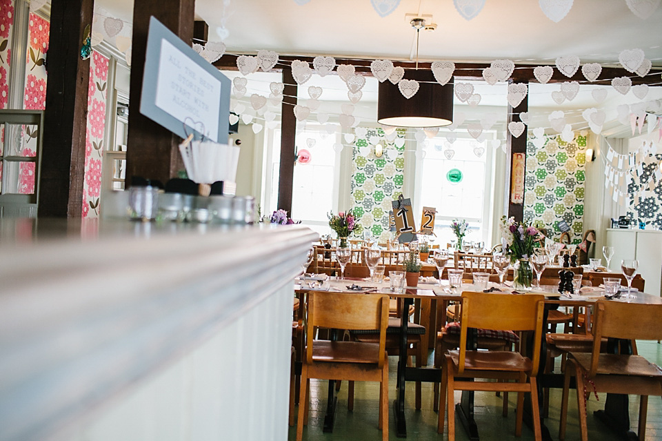 A bride wearing a David's Bridal gown and veil for her laid back and elegant wedding in Rye. Photography by Richard Ware. davids bridal, rye weddings, richard ware photography
