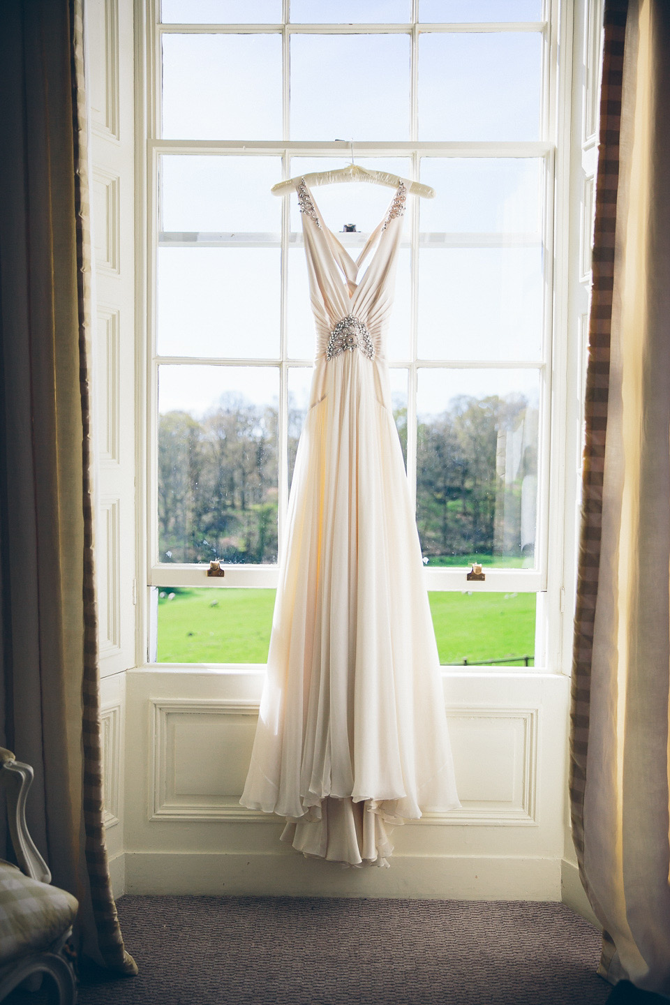 wpid320634 great gatsby wedding jenny packham lake district 9