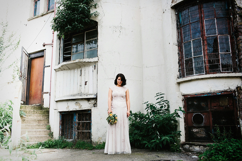 london elopement, elopements, claudia rose carter photography, karen millen wedding dress