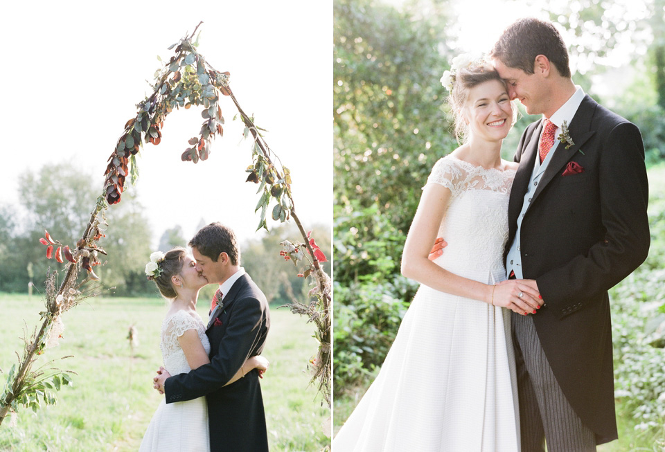 A bride wearing fresh flowers in her hair for her colourful English country garden wedding. Dress by Eponine London and photography by Rosie Anderson. eponine london, colourful wedding, english country garden wedding, rosemary anderson photography, flowers in her hair