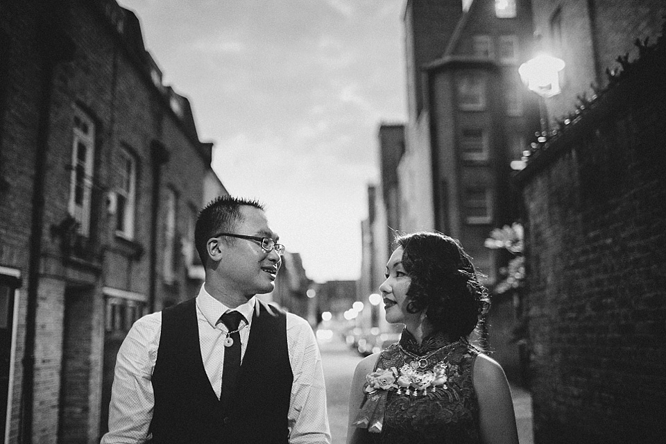 chinese bride, red wedding dress, kensington rooftop gardens, nicholas lau photography