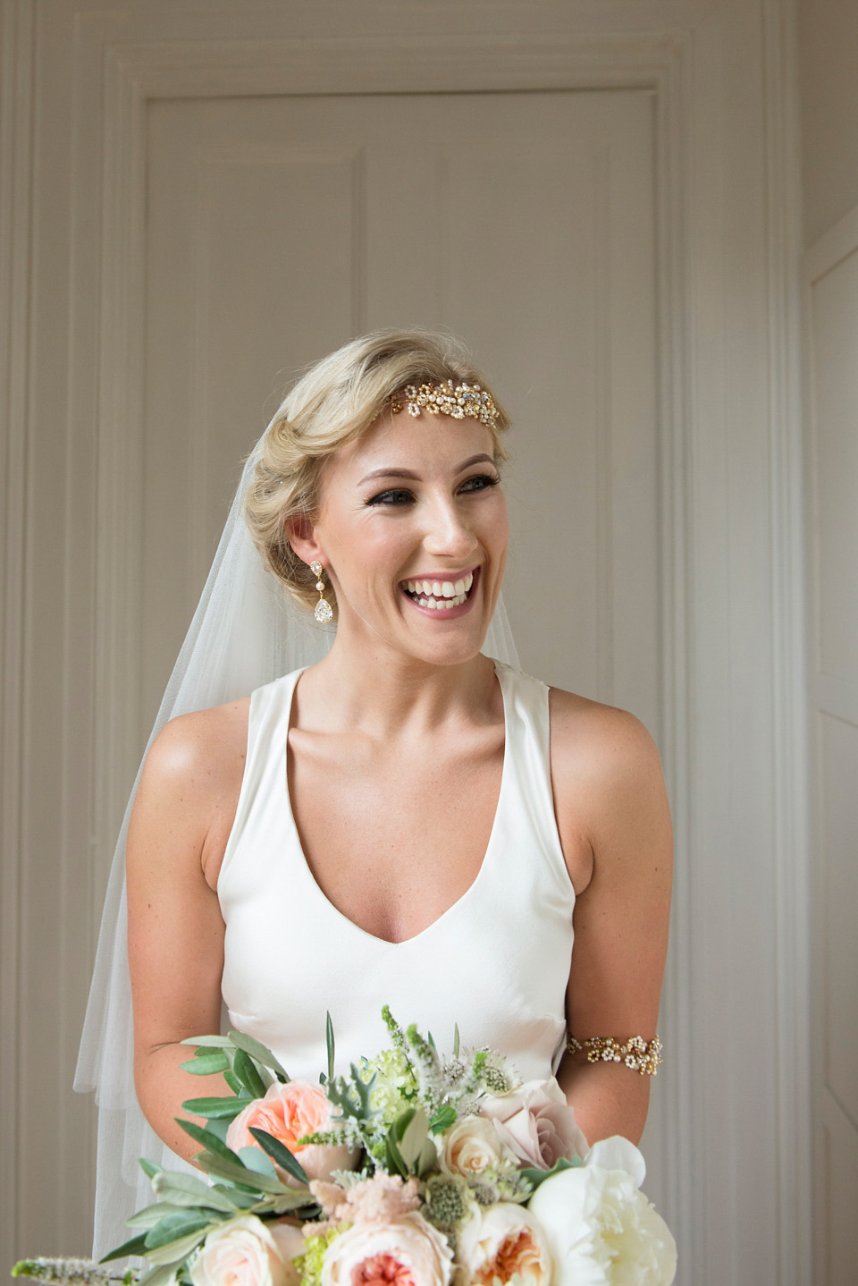 amanda wakeley wedding dress, julie tinton photography