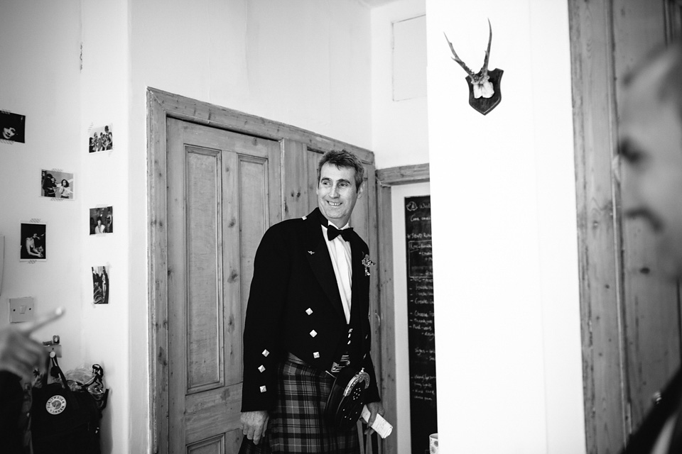 scottish wedding, edinburgh wedding, flossy and dossy wedding dress, caro weiss photography