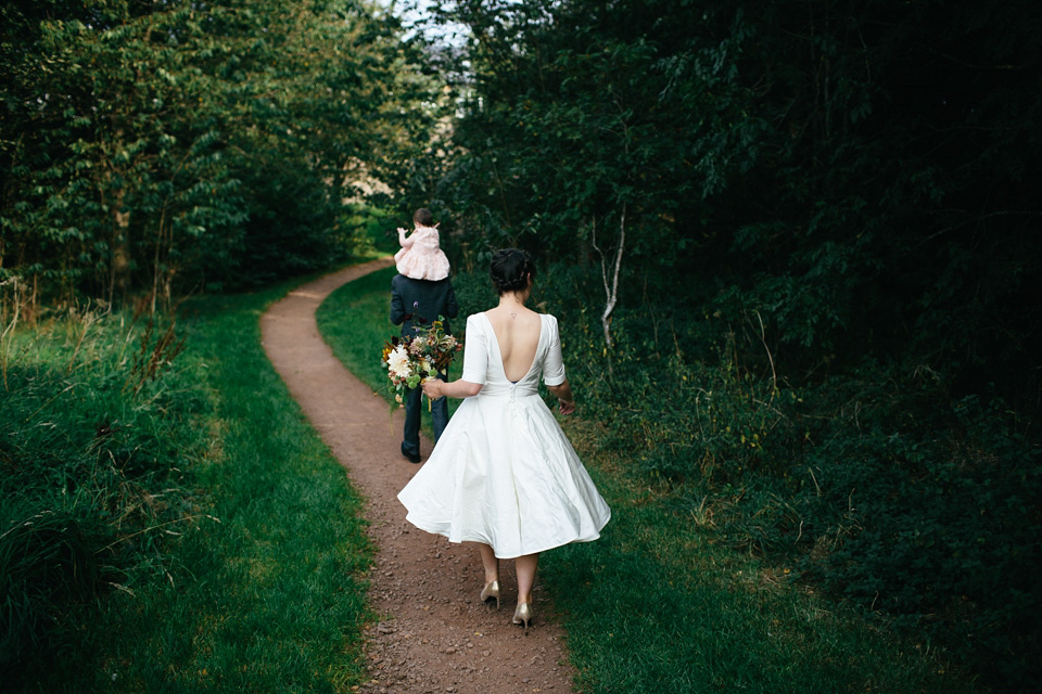 scottish wedding, edinburgh wedding, flossy and dossy wedding dress, caro weiss photography