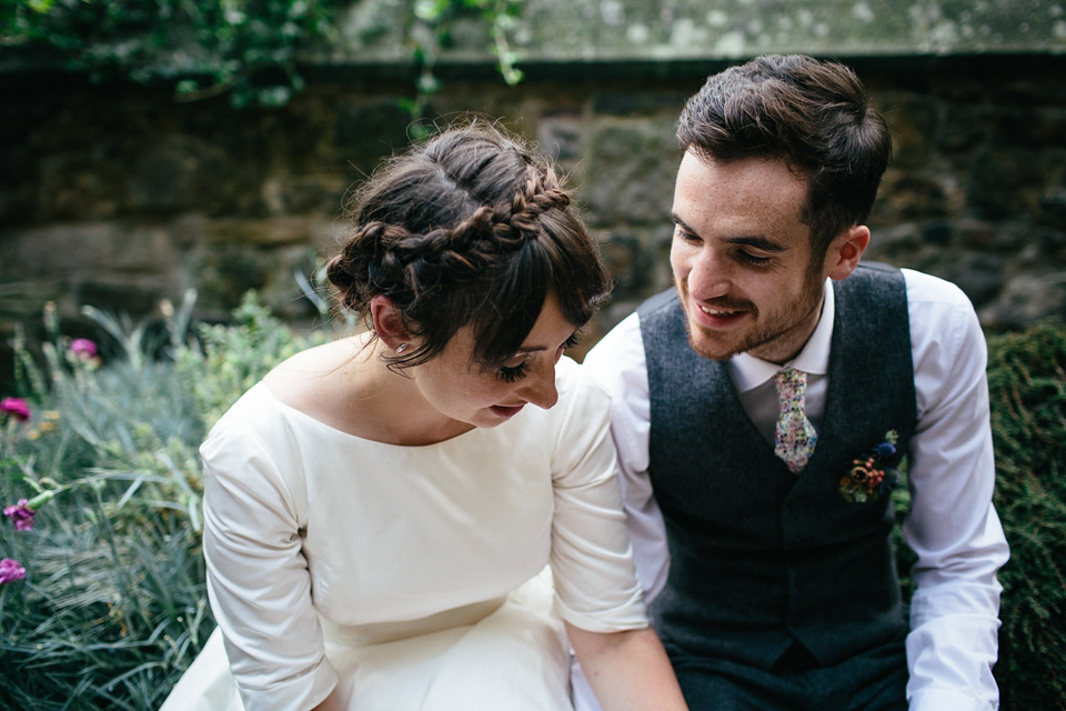 scottish wedding, edinburgh wedding, flossy and dossy wedding dress, caro weiss photography