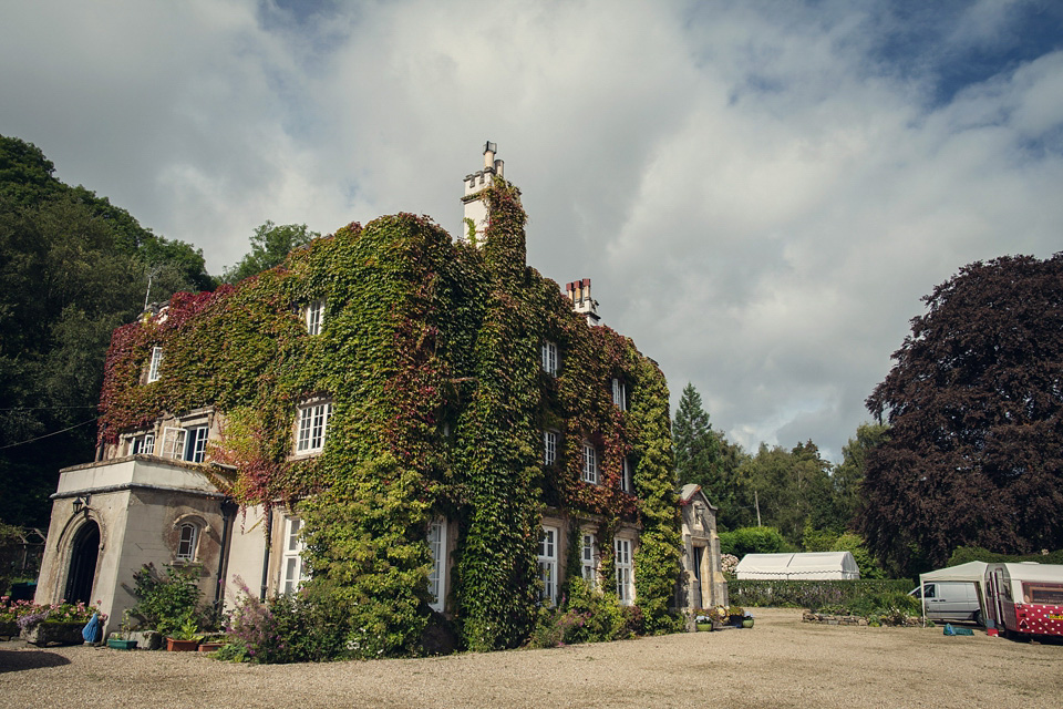 assassynation photography, yarner house devon, budget wedding dress, £20 wedding dress, urban outfitters wedding dress