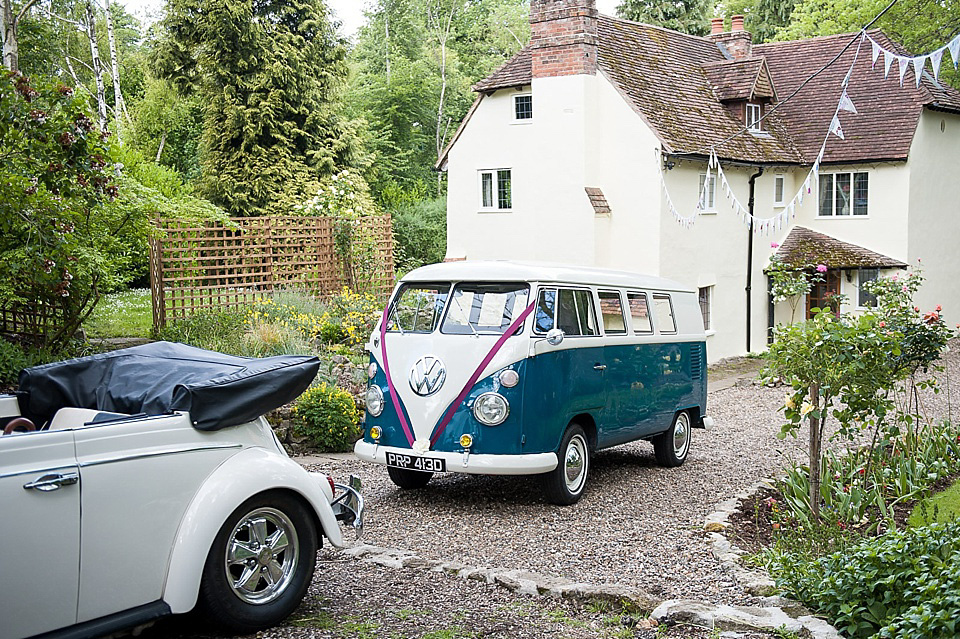 mia mia, isabella grace bridal boutique, giant wedding balloons, back garden wedding, fiona kelly photography