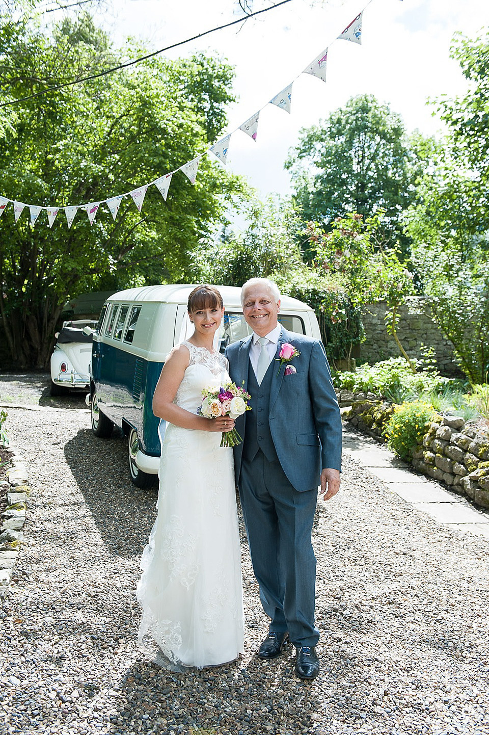 mia mia, isabella grace bridal boutique, giant wedding balloons, back garden wedding, fiona kelly photography