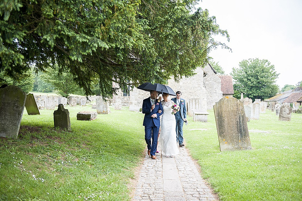 mia mia, isabella grace bridal boutique, giant wedding balloons, back garden wedding, fiona kelly photography