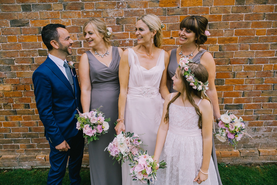 sarah willard, shustoke barns, warwickshire weddings, summer barn wedding