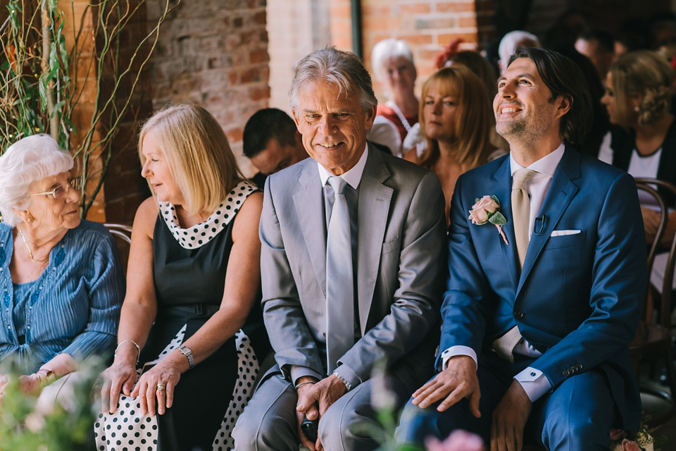 sarah willard, shustoke barns, warwickshire weddings, summer barn wedding