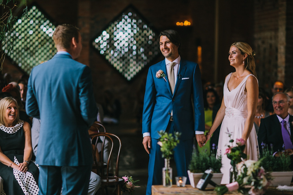 sarah willard, shustoke barns, warwickshire weddings, summer barn wedding