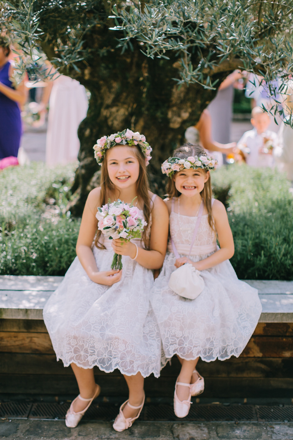 sarah willard, shustoke barns, warwickshire weddings, summer barn wedding