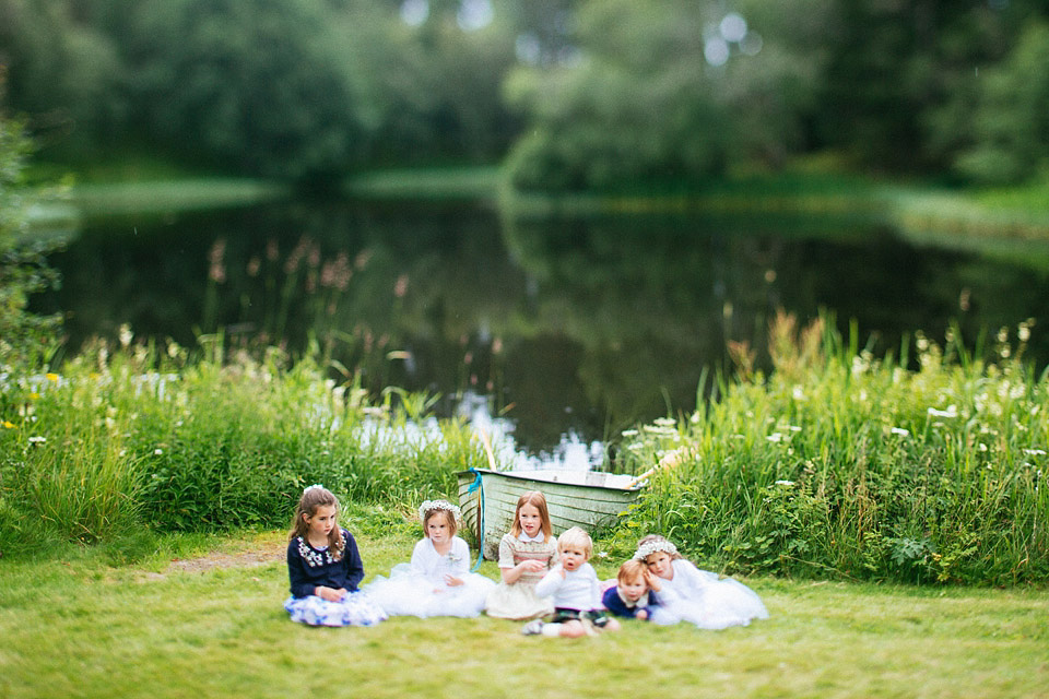 remote scottish highlands wedding, lakshal perera photography, outdoor weddings, stag decor