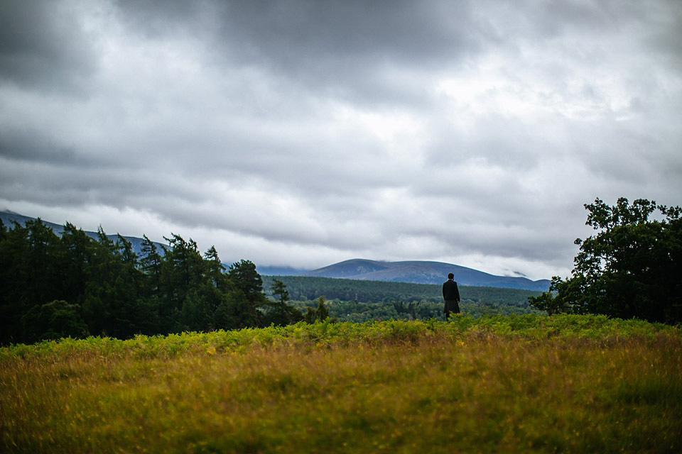 remote scottish highlands wedding, lakshal perera photography, outdoor weddings, stag decor