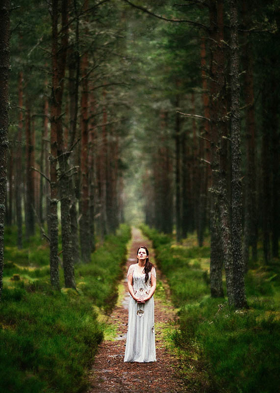 scottish highlands wedding, nikki leadbetter photography, lakshal perera photography, jenny packham, stag decor