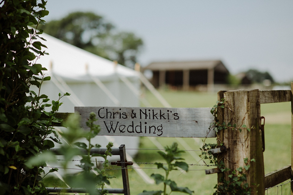 joanna hehir, kitchener photography, wedding in a field, homespun weddings