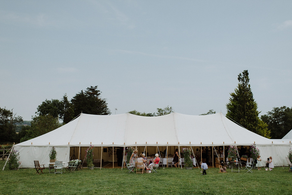 joanna hehir, kitchener photography, wedding in a field, homespun weddings