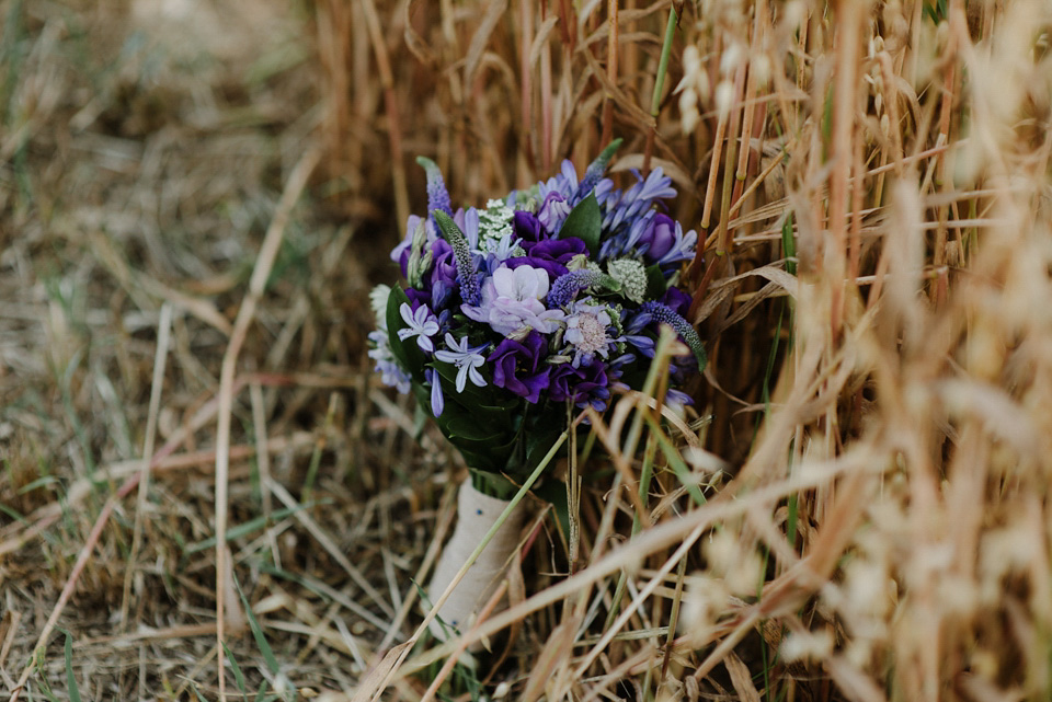 joanna hehir, kitchener photography, wedding in a field, homespun weddings