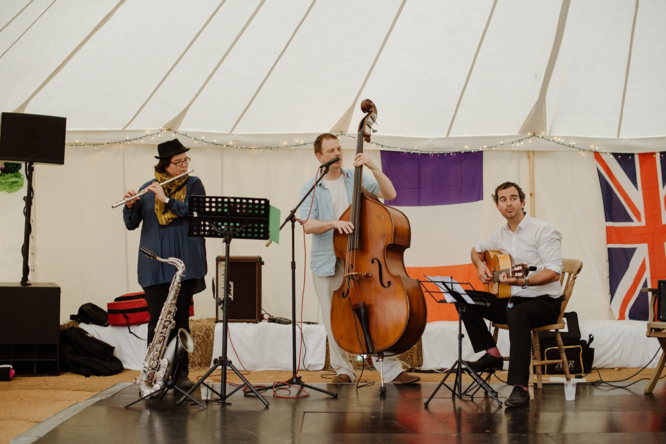 joanna hehir, kitchener photography, wedding in a field, homespun weddings