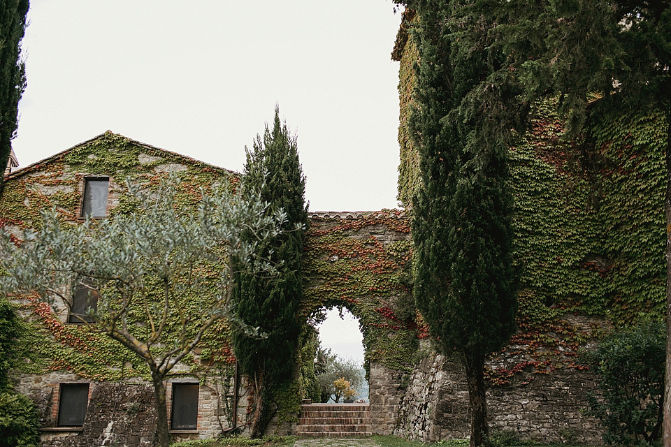 Cinzia Bruschini photography, italian weddings, weddings in italy, temperley london wedding dress, wax flower headpiece