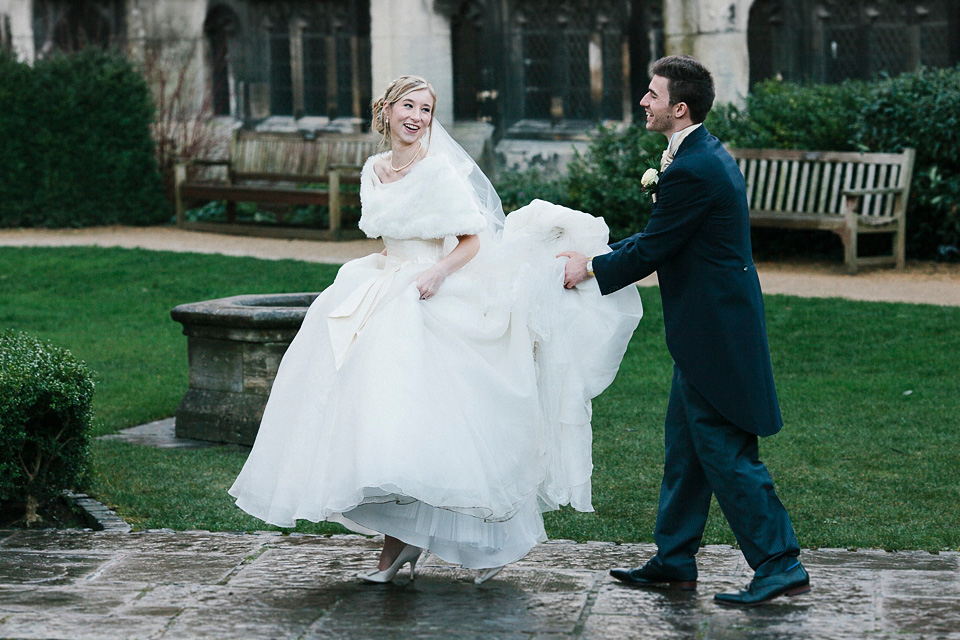 A bride wearing Alan Hannah for her Glouceste Cathedral winter wedding. Photography by Ruth Atkinson. alan hannah wedding dress, gloucester cathedral wedding, ruth atkinson photogarphy, winter wedding
