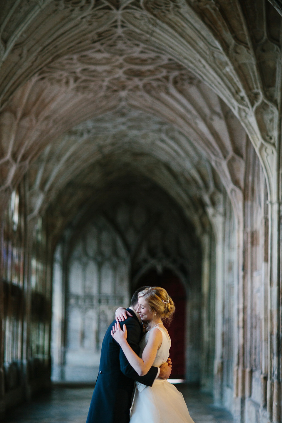 A bride wearing Alan Hannah for her Glouceste Cathedral winter wedding. Photography by Ruth Atkinson. alan hannah wedding dress, gloucester cathedral wedding, ruth atkinson photogarphy, winter wedding