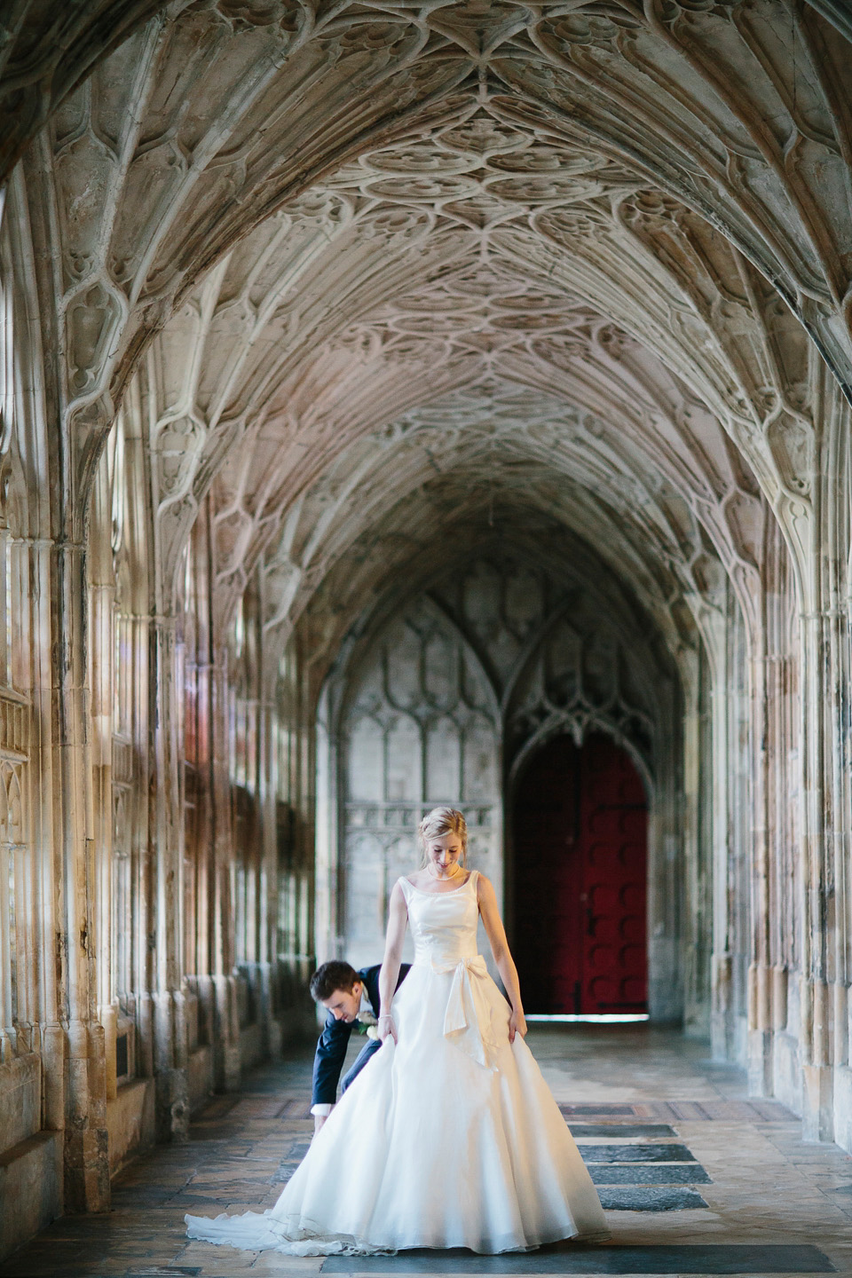 A bride wearing Alan Hannah for her Glouceste Cathedral winter wedding. Photography by Ruth Atkinson. alan hannah wedding dress, gloucester cathedral wedding, ruth atkinson photogarphy, winter wedding