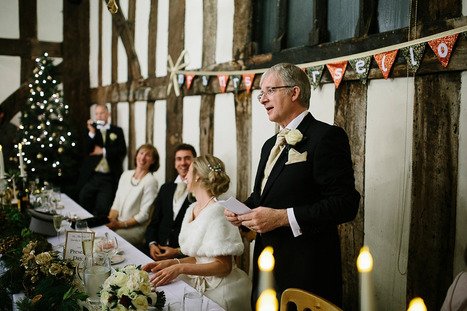 A bride wearing Alan Hannah for her Glouceste Cathedral winter wedding. Photography by Ruth Atkinson. alan hannah wedding dress, gloucester cathedral wedding, ruth atkinson photogarphy, winter wedding
