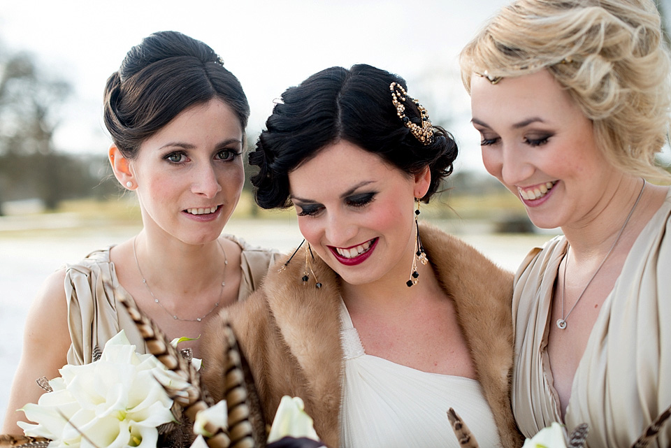 amanda wakeley, Hopetoun House near Edinburgh, nikki leadbetter photography, black and gold wedding