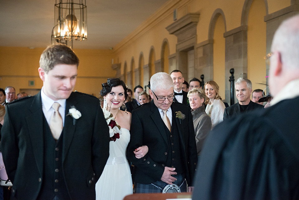 amanda wakeley, Hopetoun House near Edinburgh, nikki leadbetter photography, black and gold wedding