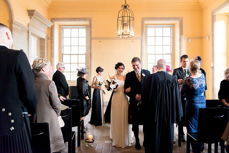 amanda wakeley, Hopetoun House near Edinburgh, nikki leadbetter photography, black and gold wedding