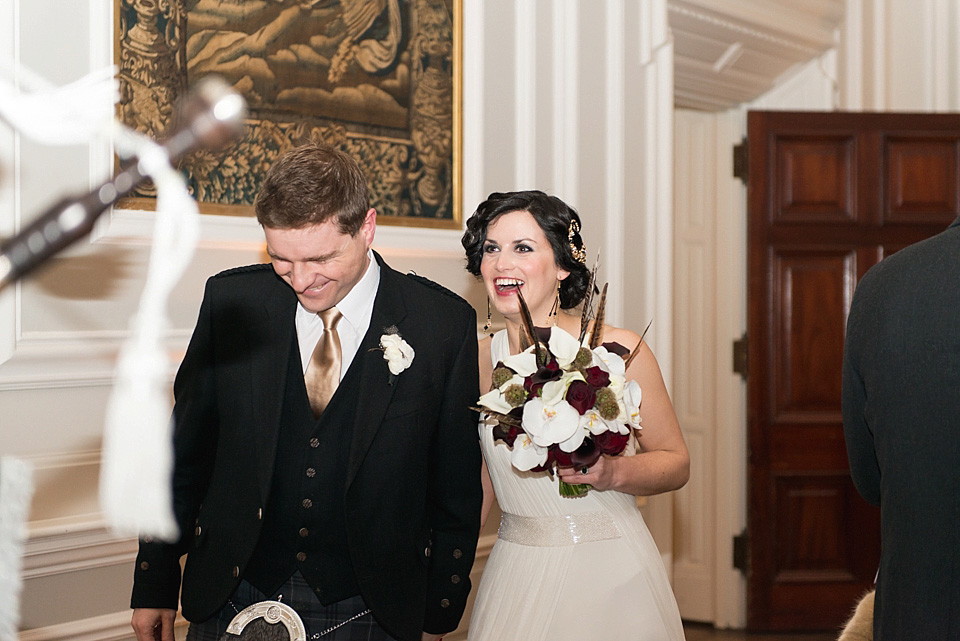 amanda wakeley, Hopetoun House near Edinburgh, nikki leadbetter photography, black and gold wedding