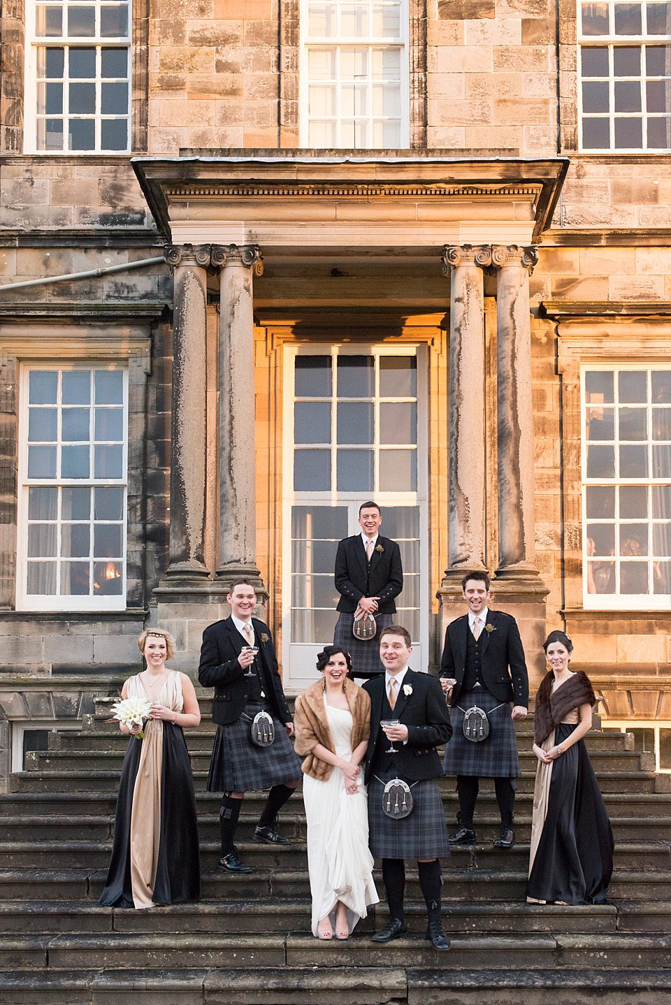 amanda wakeley, Hopetoun House near Edinburgh, nikki leadbetter photography, black and gold wedding