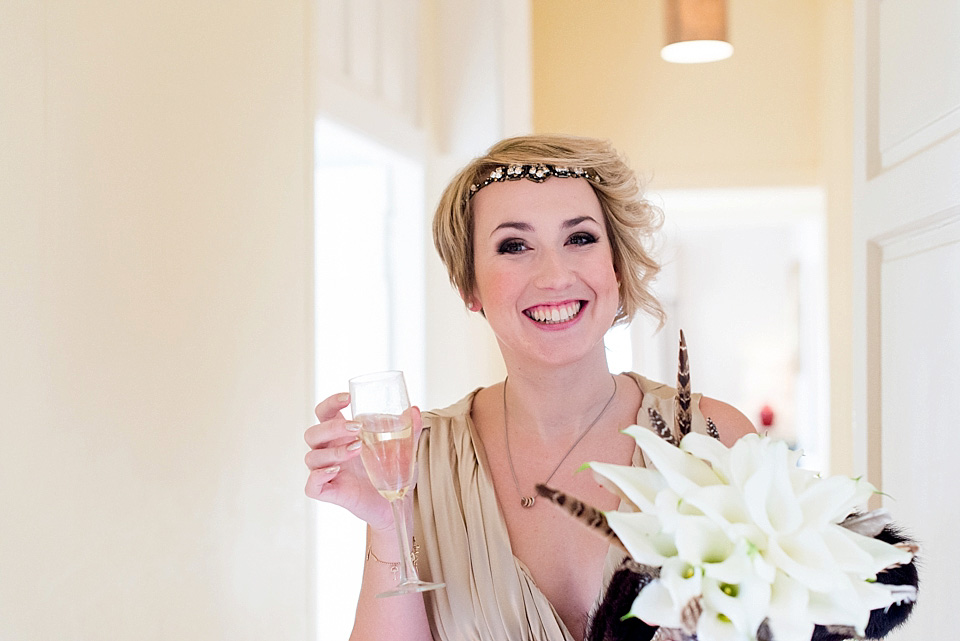 amanda wakeley, Hopetoun House near Edinburgh, nikki leadbetter photography, black and gold wedding