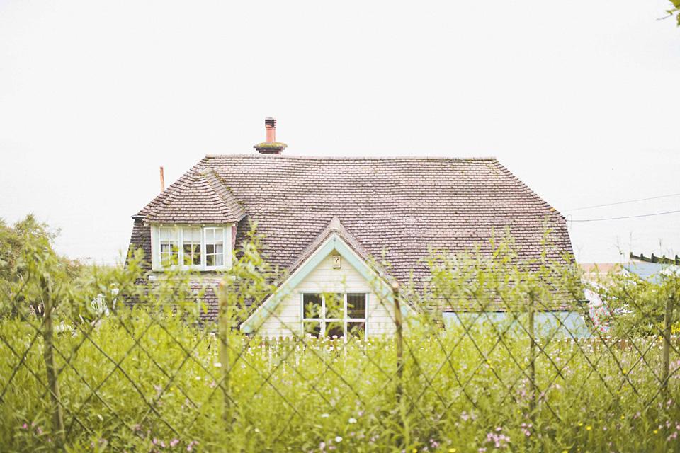 catherine deane wedding dress, whitstable wedding, beach wedding, diy wedding, sarah jane ethan