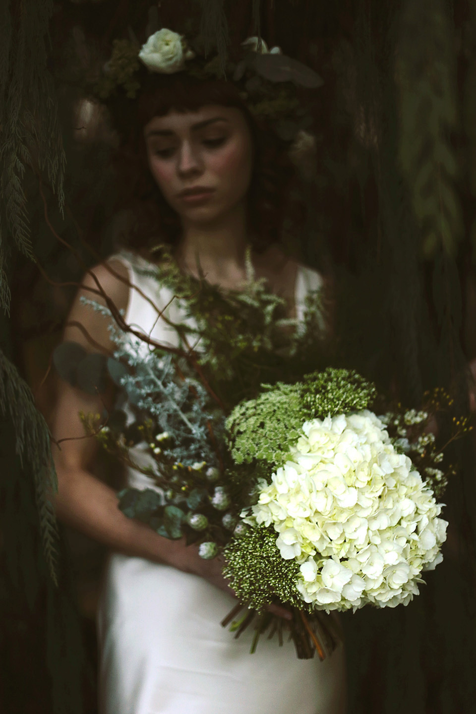 kate beaumont wedding dresses, narnia inspried wedding style, winter wedding, winter bride, shelley richmond photography