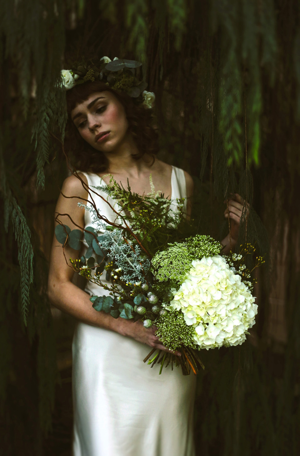 kate beaumont wedding dresses, narnia inspried wedding style, winter wedding, winter bride, shelley richmond photography