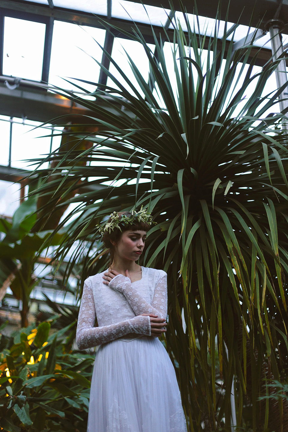 kate beaumont wedding dresses, narnia inspried wedding style, winter wedding, winter bride, shelley richmond photography