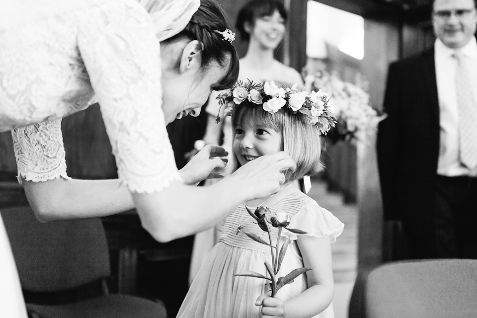 debs ivelja photography, The Old Finsbury Town Hall in Clerkenwell, London, london weddings, 1950s vintage wedding dress