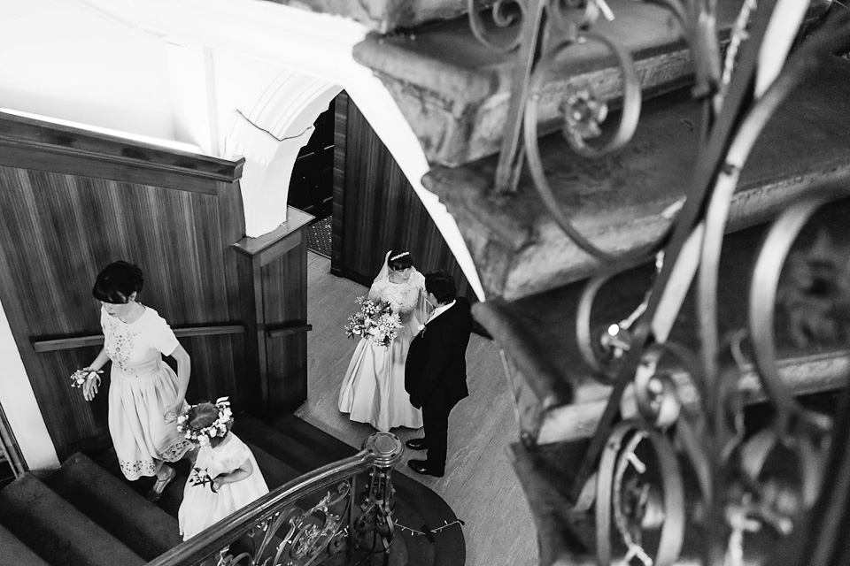 debs ivelja photography, The Old Finsbury Town Hall in Clerkenwell, London, london weddings, 1950s vintage wedding dress
