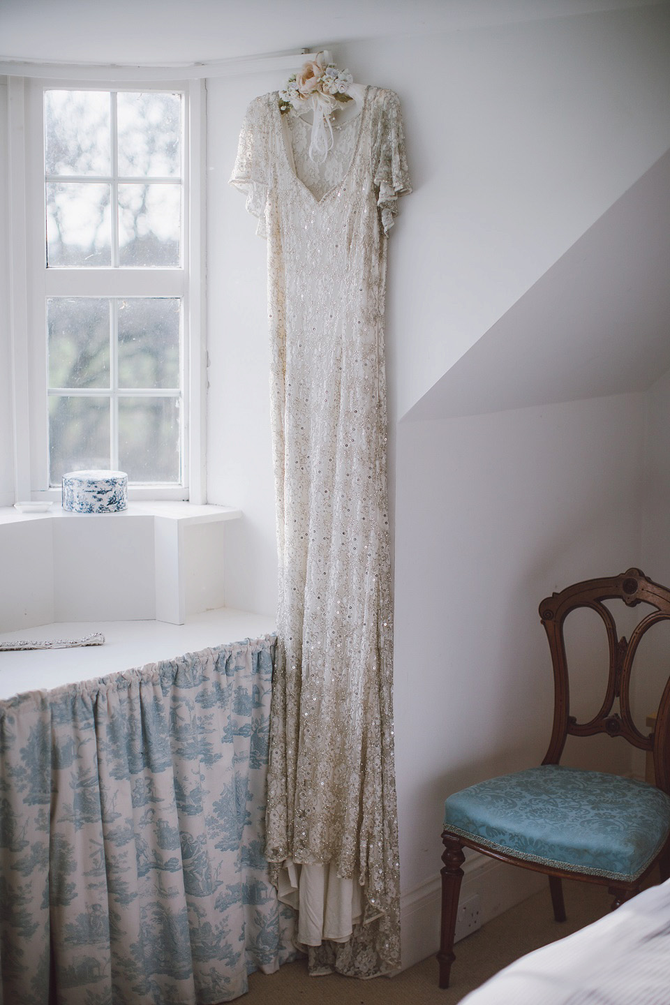 hermione phase eight, phase eight wedding dress, christopher currie photography, scottish wedding, aswanley