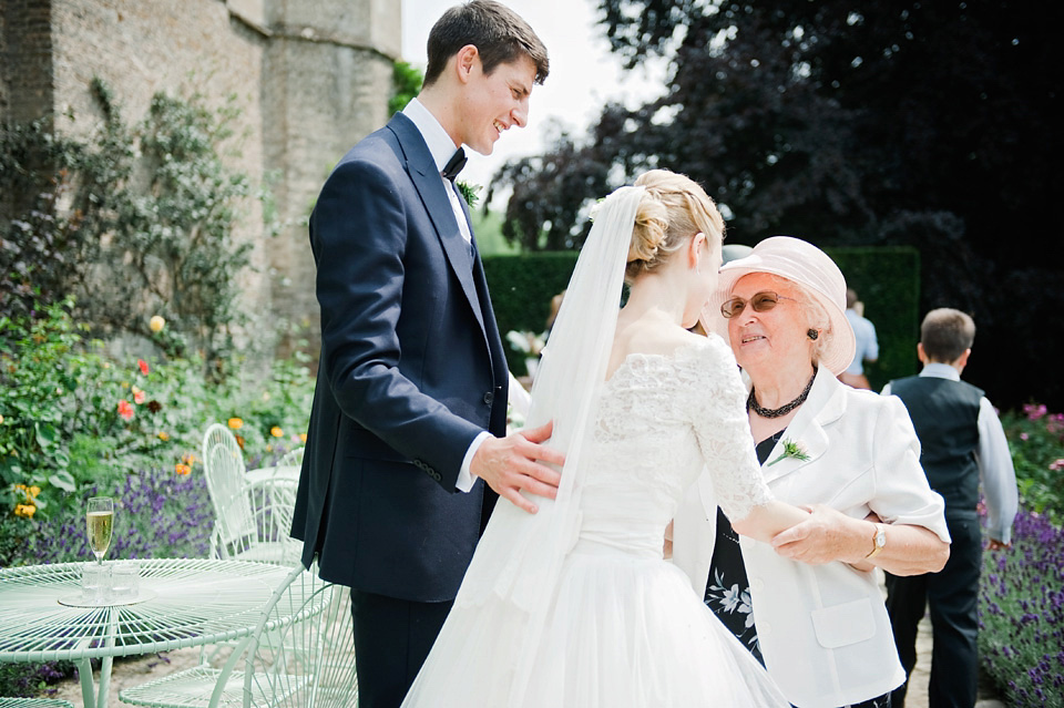 ensglish rose, pastel colour wedding, hendon hall wedding, country house wedding