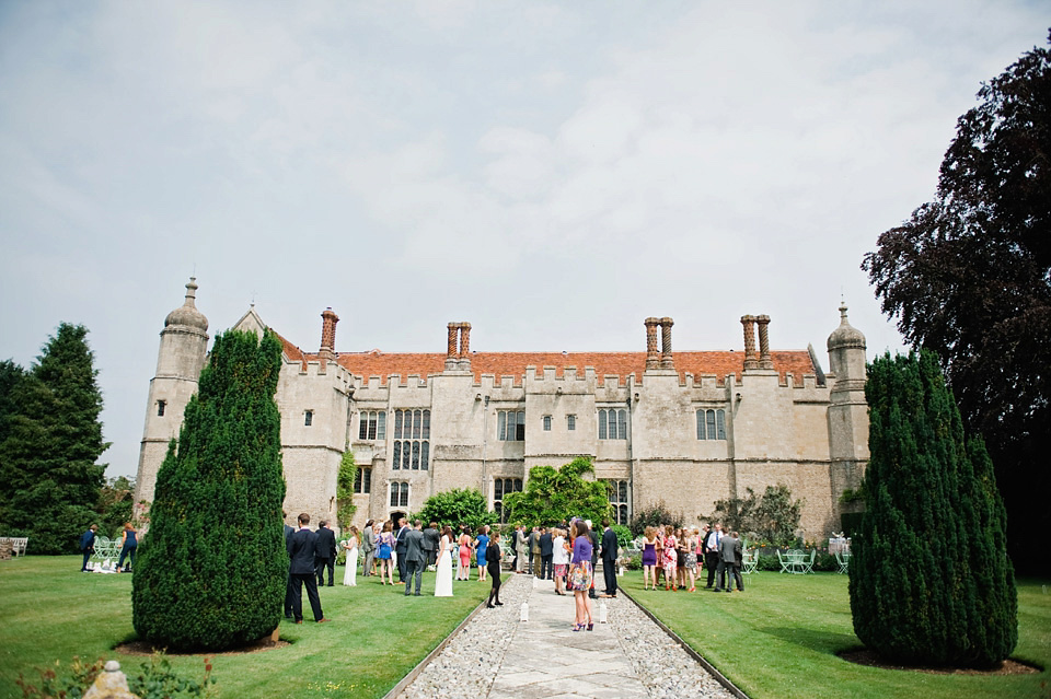 ensglish rose, pastel colour wedding, hendon hall wedding, country house wedding