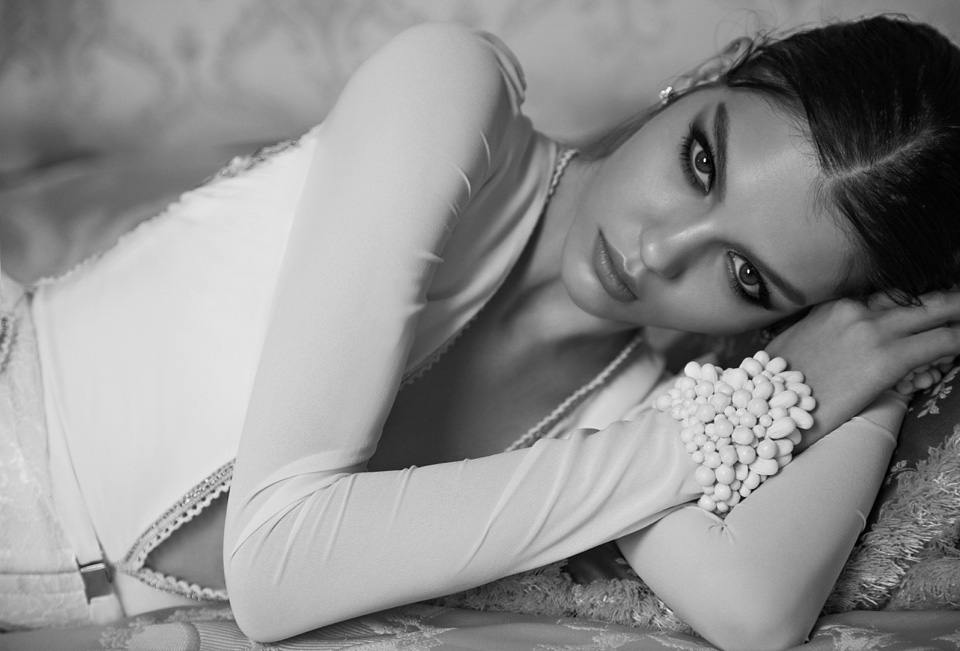Your Invitation To View The Exquisite Inbal Dror Collections At Morgan Davies London 20th-28th March 2015 morgan davies, inbal dror, bridal fashion, sample sale