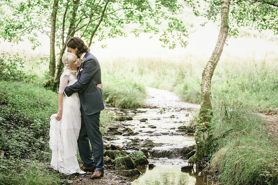 edwardian wedding dress, jane bourvis, handfasting, woodland weddings, kat hill photography